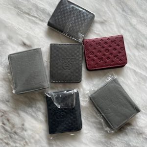 men and women wallet with texture design
